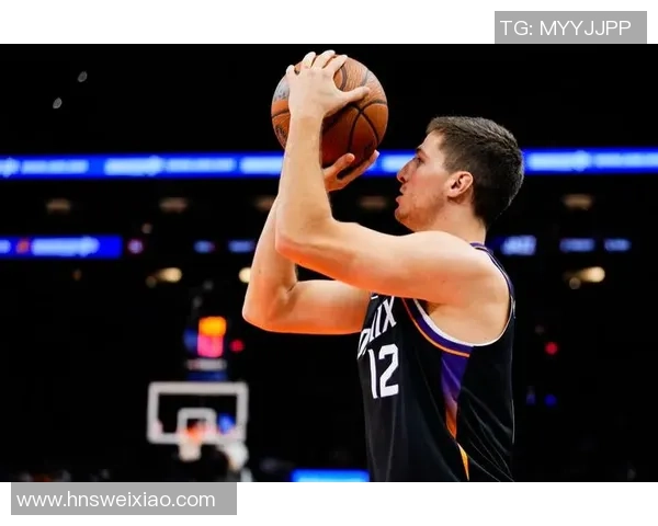 马刺与火箭季后赛第三场激战回顾与精彩瞬间分析